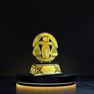 جائزة-من-مؤتمر-التحكيم-والوسائل-البديلة-لفض-النزاعات